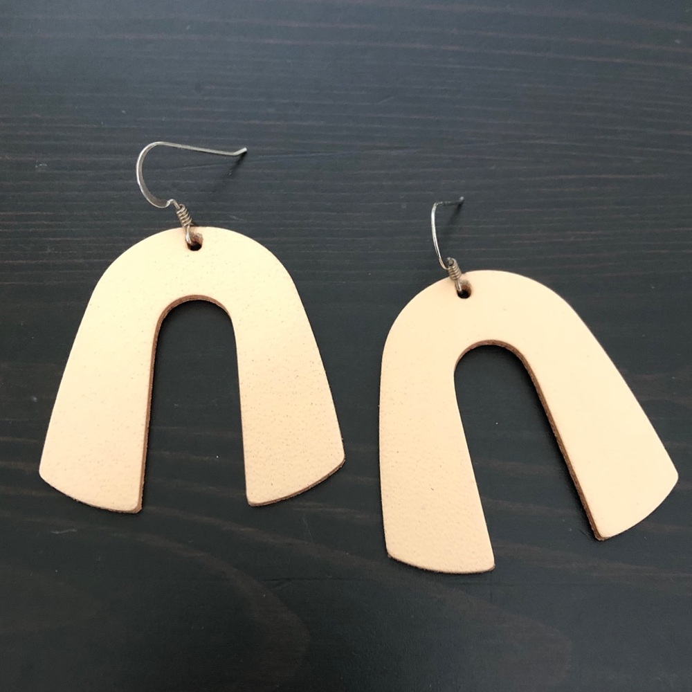 Nickel and Suede Beau earrings - EUC
